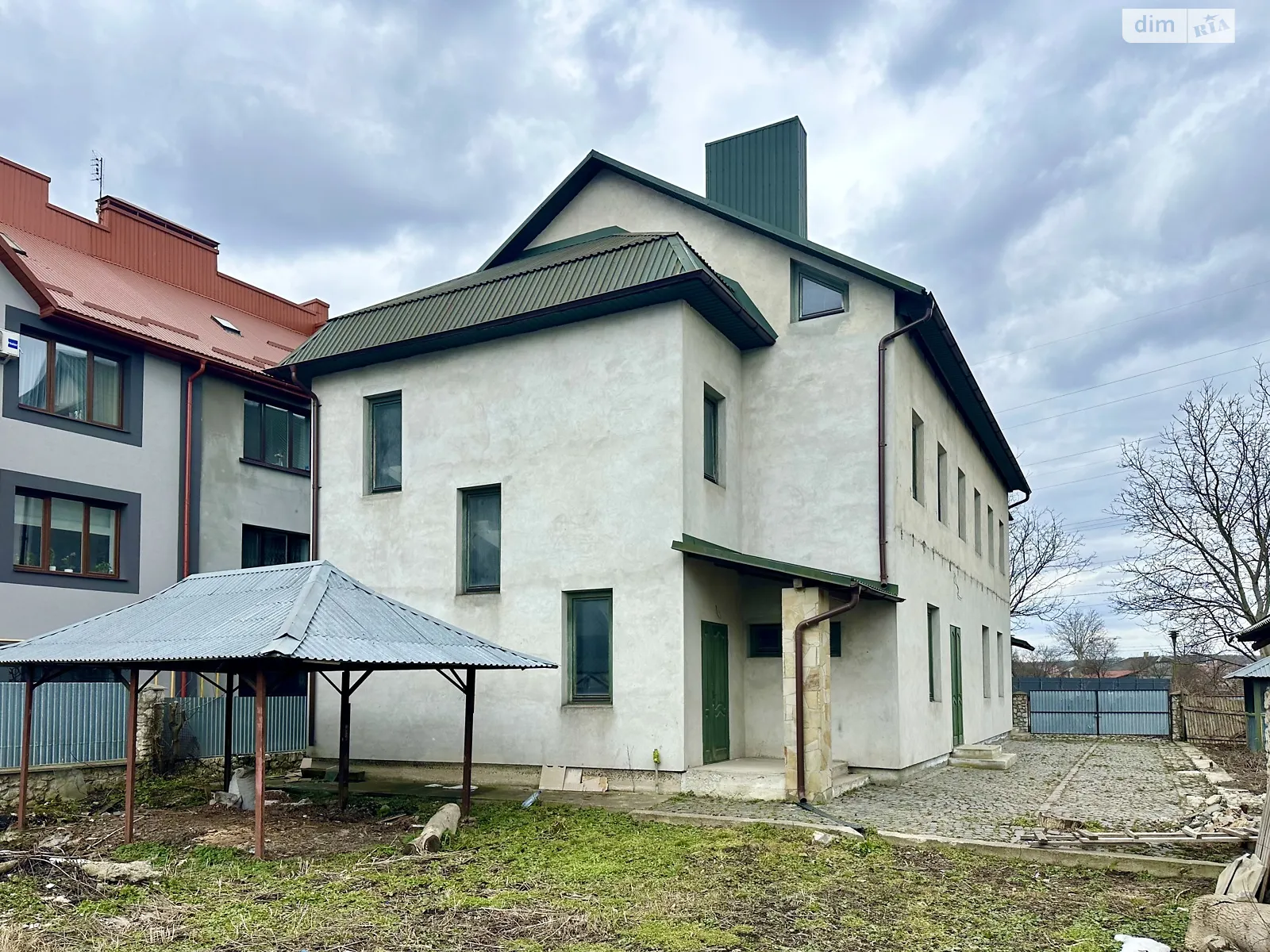 Продается дом на 2 этажа 297.2 кв. м с подвалом, цена: 150000 $ - фото 1