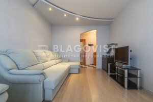 Продажа квартиры, Киев, р‑н. Святошинский, ст.м. Житомирская, Верховинная улица, дом 37