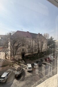 Продаж квартири, Ужгород, р‑н. Малий Галагов, Гойди вулиця, буд. 5