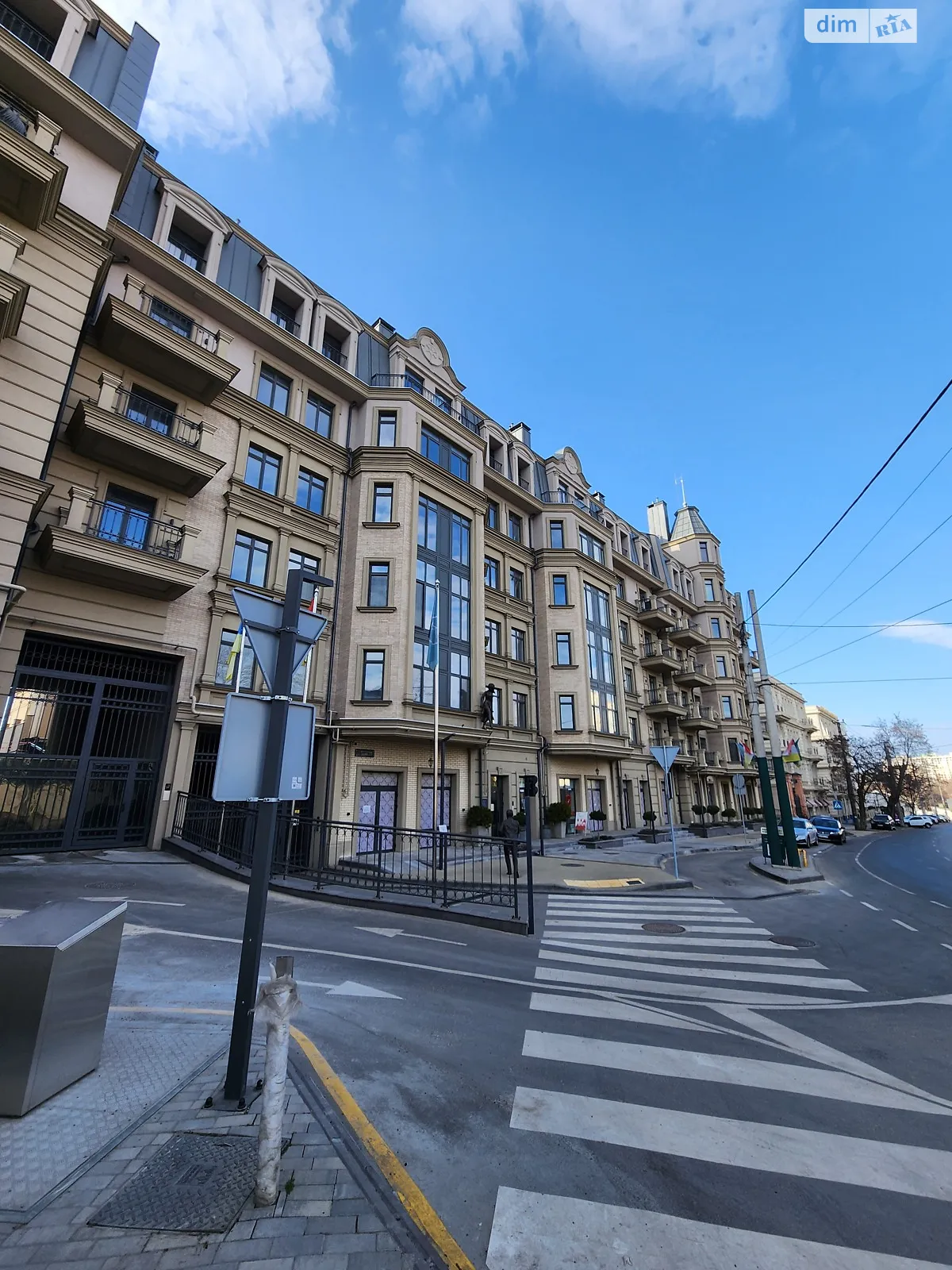 Продается помещения свободного назначения 125.9 кв. м в 7-этажном здании, цена: 261850 $ - фото 1