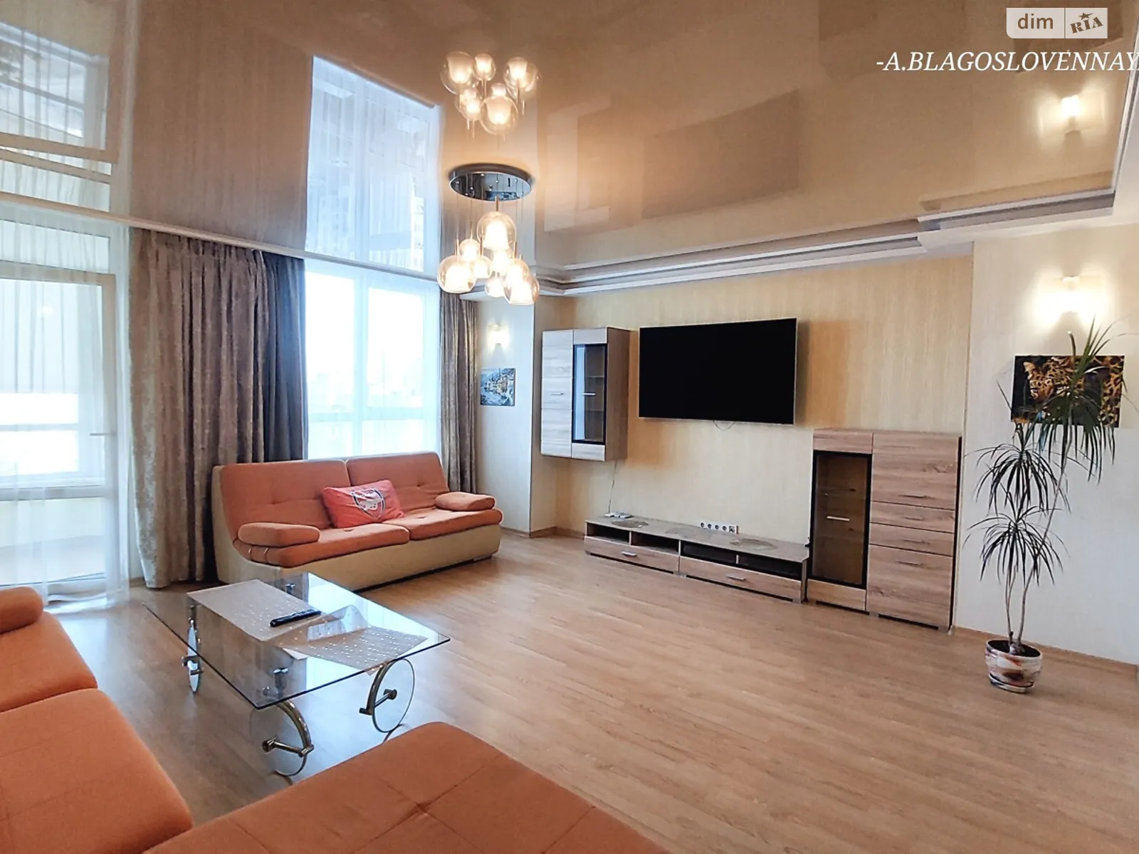 Продается 2-комнатная квартира 103.4 кв. м в Одессе, просп. Князя Ярослава Мудрого - фото 1