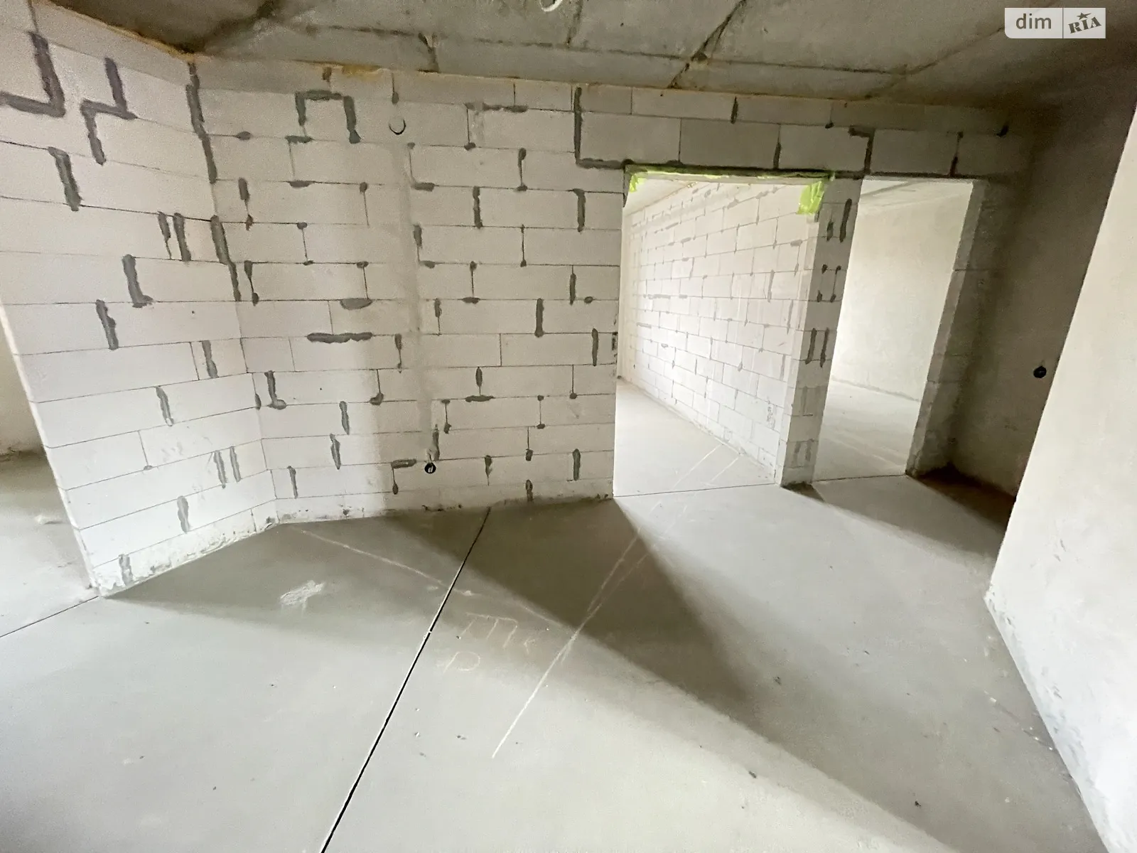 просп. Злуки, 45Б Бам Тернополь ЖК Говард - фото 3