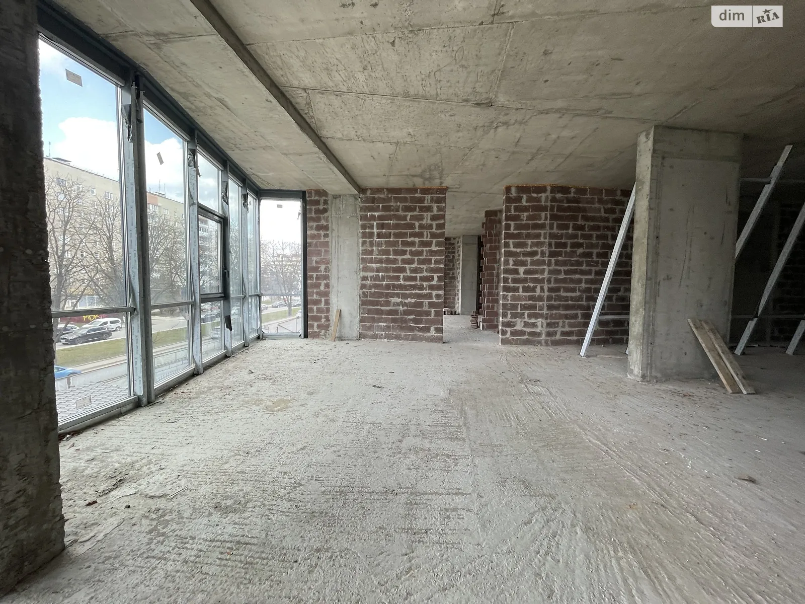 Продается помещения свободного назначения 159 кв. м в 16-этажном здании, цена: 347000 $ - фото 1