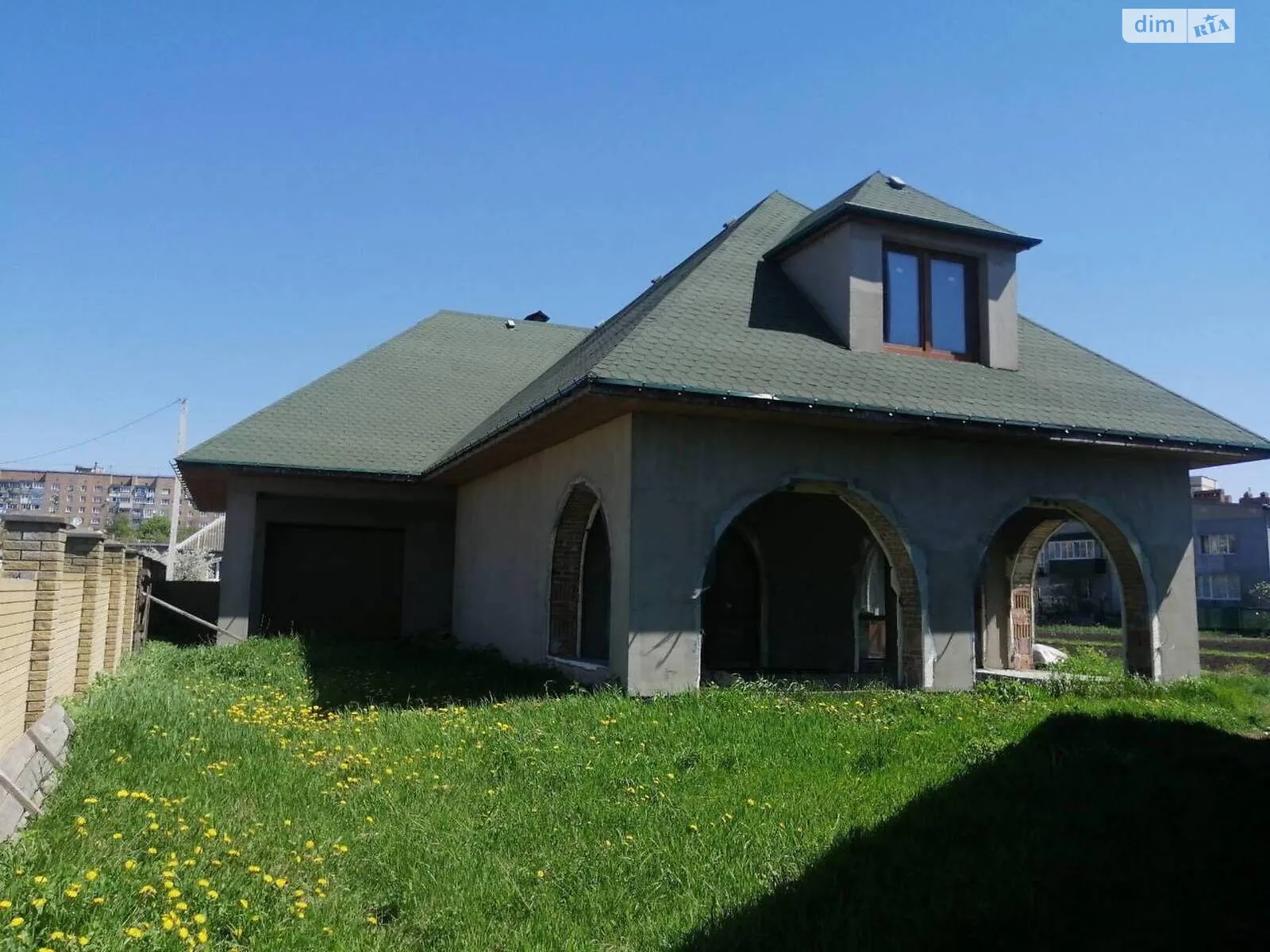 Продается дом на 2 этажа 300 кв. м с беседкой, цена: 95000 $ - фото 1