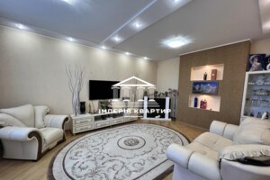 Сниму квартиру долгосрочно Харьковской области