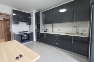 Продажа квартиры, Львов, р‑н. Франковский, Героев УПА улица, дом 73