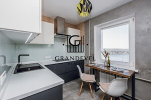 Продаж квартири, Київ, р‑н. Святошинський, Миколи Ушакова вулиця, буд. 16