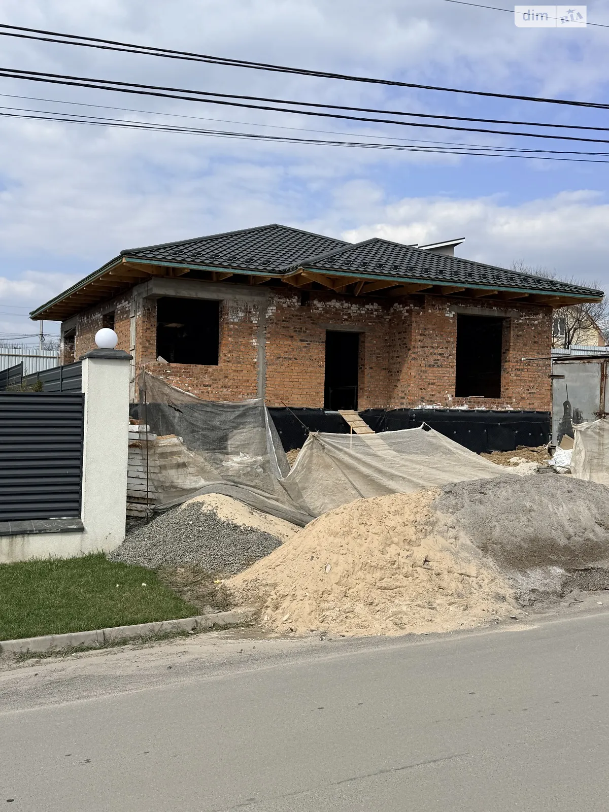 Продається будинок 2 поверховий 130 кв. м с басейном, цена: 79900 $ - фото 1