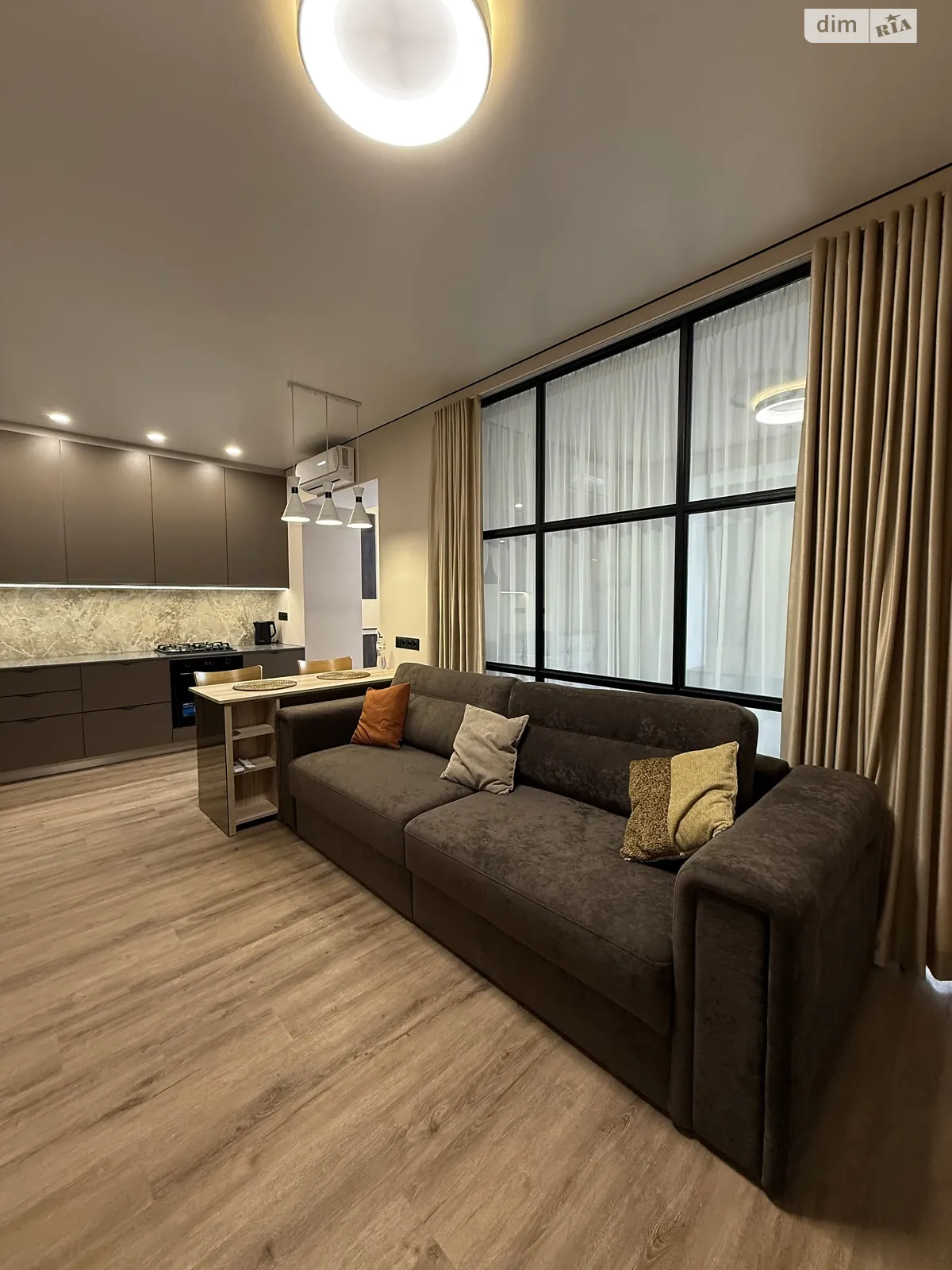 Сдается в аренду 1-комнатная квартира 53.8 кв. м в Хмельницком, ул. Заречанская, 11К - фото 1