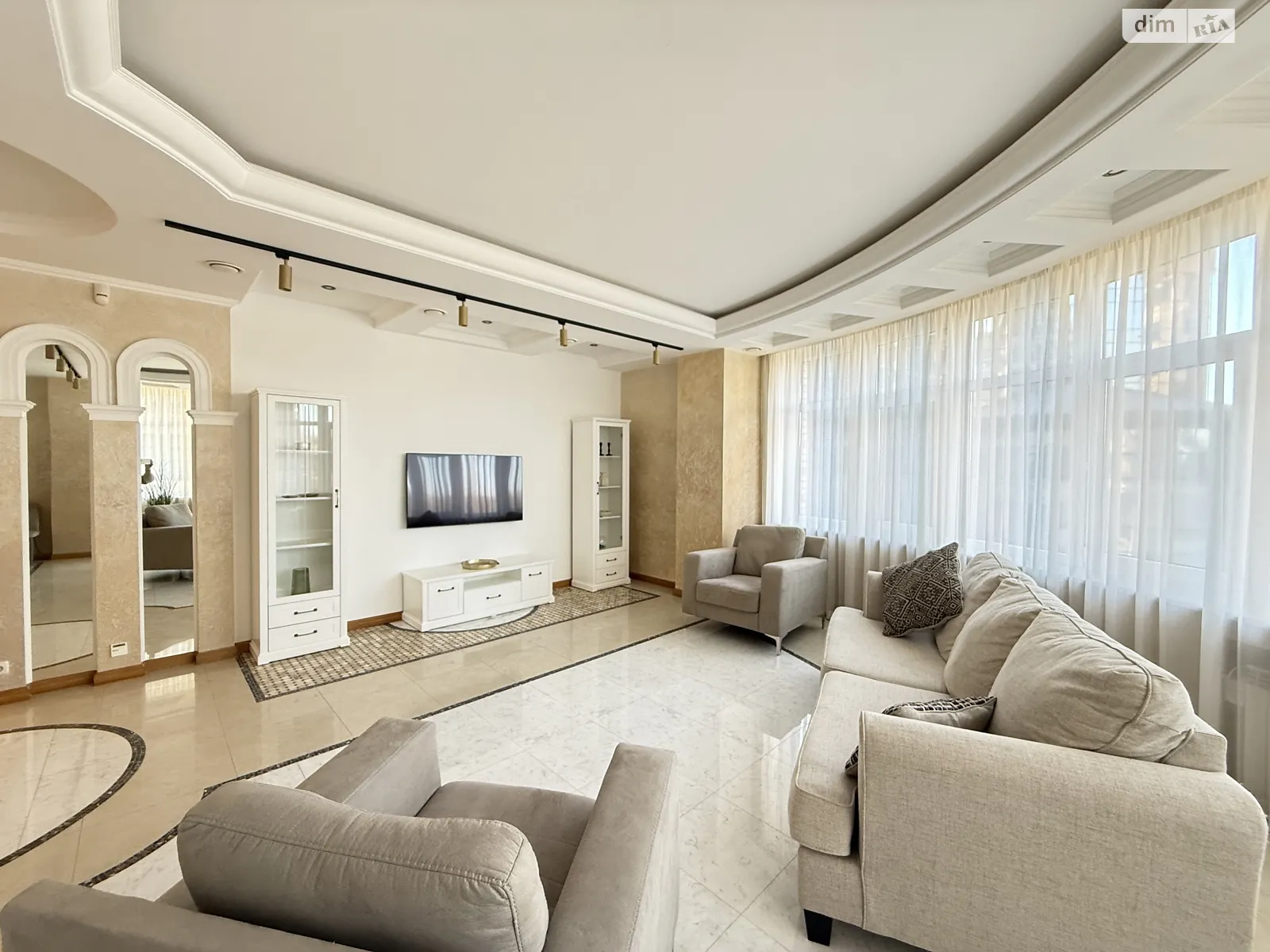 ул. Старонаводницкая, 13 Печерск Киев Печерская - фото 1