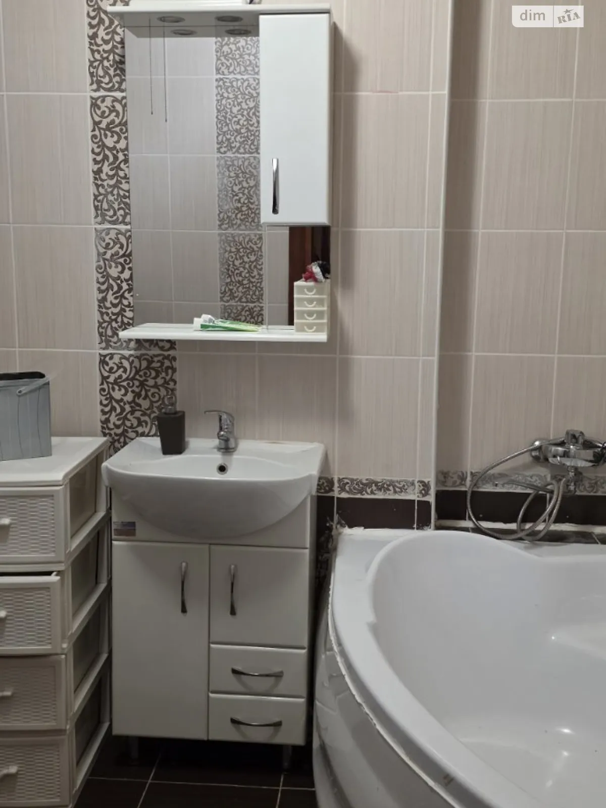 Продается 4-комнатная квартира 128.3 кв. м в Львове, ул. Владимира Великого, 22А - фото 1