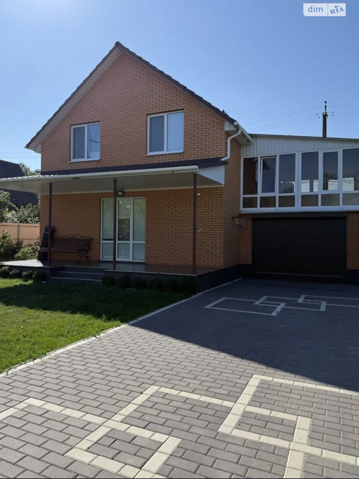 Продается дом на 2 этажа 137 кв. м с баней/сауной, цена: 185000 $ - фото 1