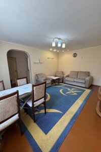 Зніму приватний будинок у Вінниці довгостроково