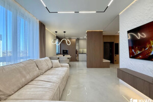 Продажа квартиры, Ивано-Франковск, р‑н. Бам, Вишневая улица, дом 4