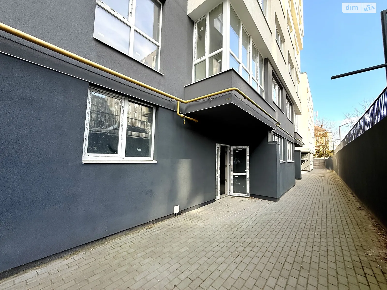 Продается помещения свободного назначения 62 кв. м в 8-этажном здании, цена: 75000 $ - фото 1