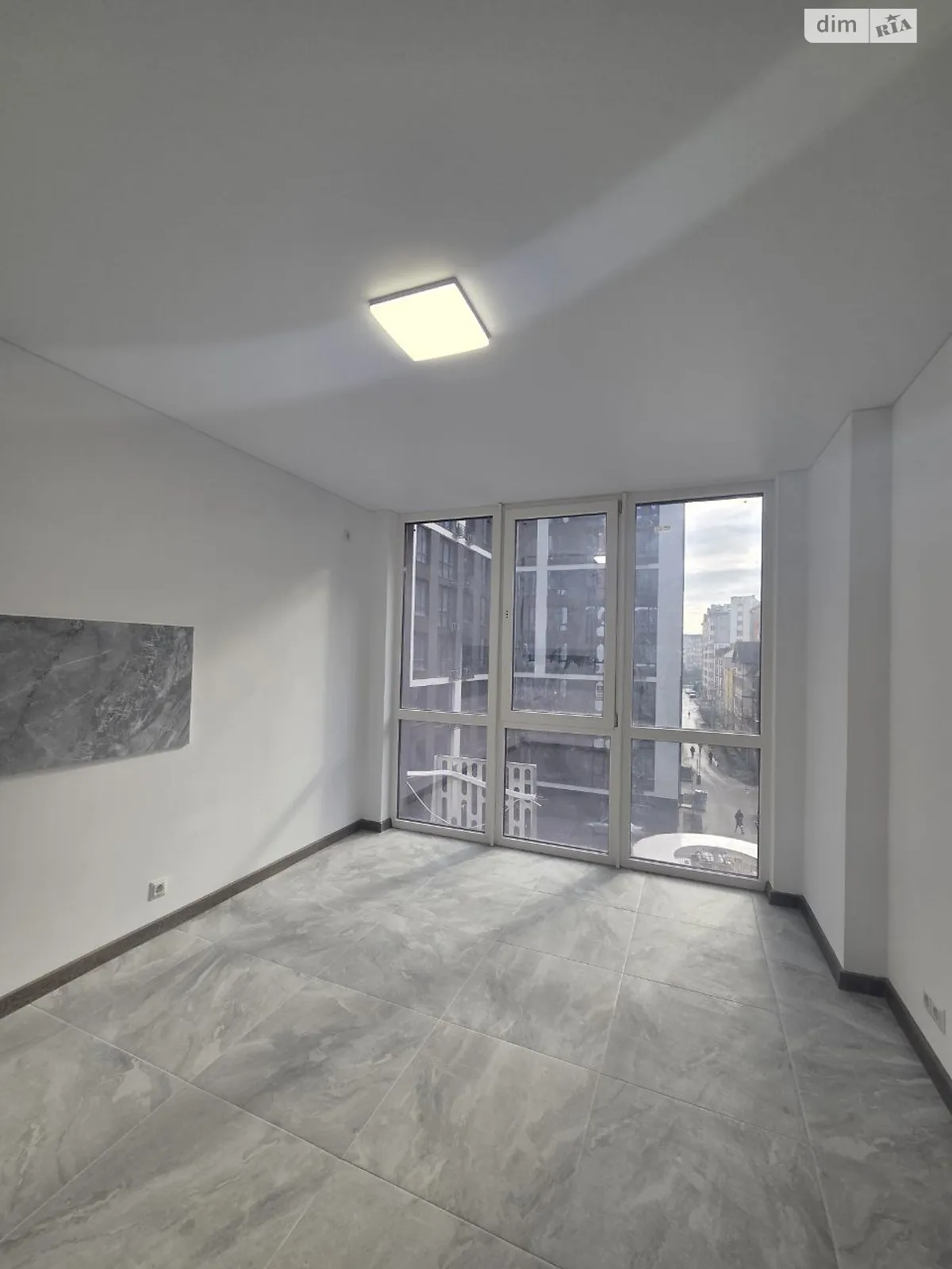 Продается 1-комнатная квартира 42 кв. м в Ивано-Франковске, ул. Вовчинецька, 223А - фото 1