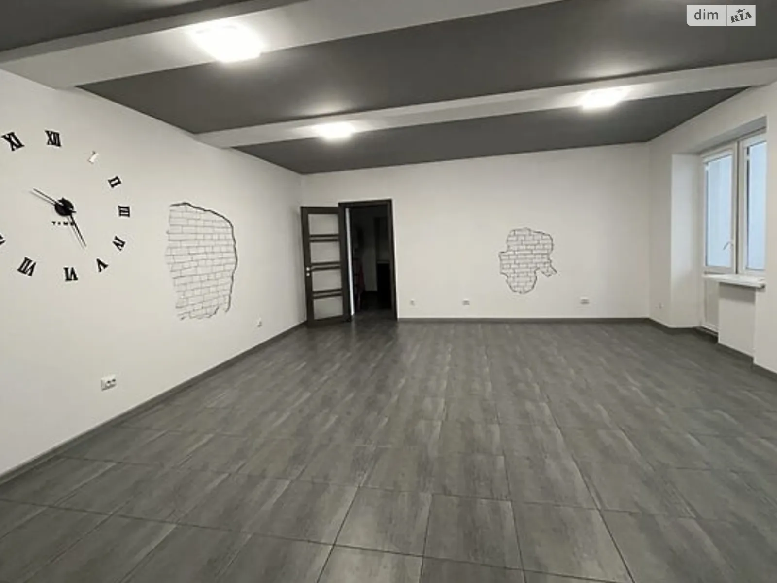 Сдается в аренду офис 70 кв. м в бизнес-центре, цена: 19000 грн - фото 1