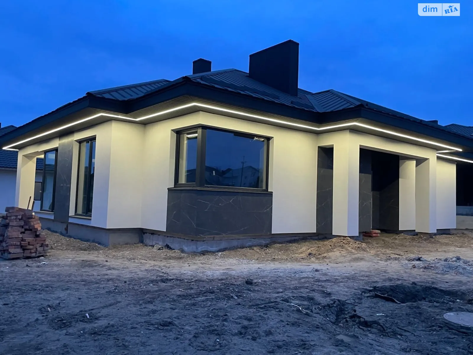 Продается одноэтажный дом 140 кв. м с беседкой, цена: 159500 $ - фото 1