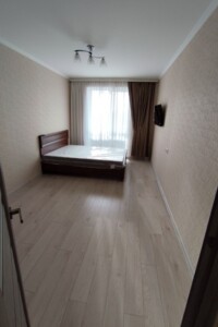 Долгосрочная аренда квартиры, Луцк, р‑н. Центр, Привокзальная улица, дом 10А