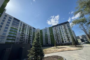 Продаж квартири, Івано-Франківська, Крихівці (Івано-Франківськ), Приозерна вулиця, буд. 24