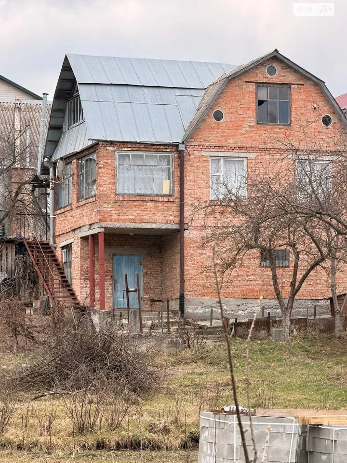 Продается дом на 2 этажа 130 кв. м с балконом, цена: 37000 $ - фото 1