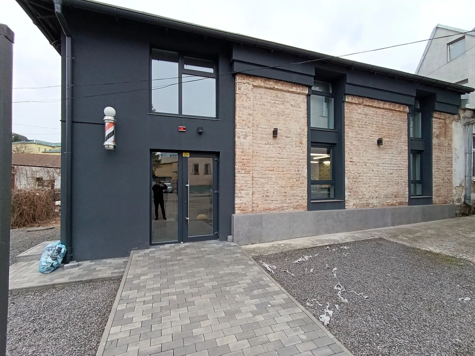 Продается объект сферы услуг 96.6 кв. м в 2-этажном здании, цена: 135000 $ - фото 1