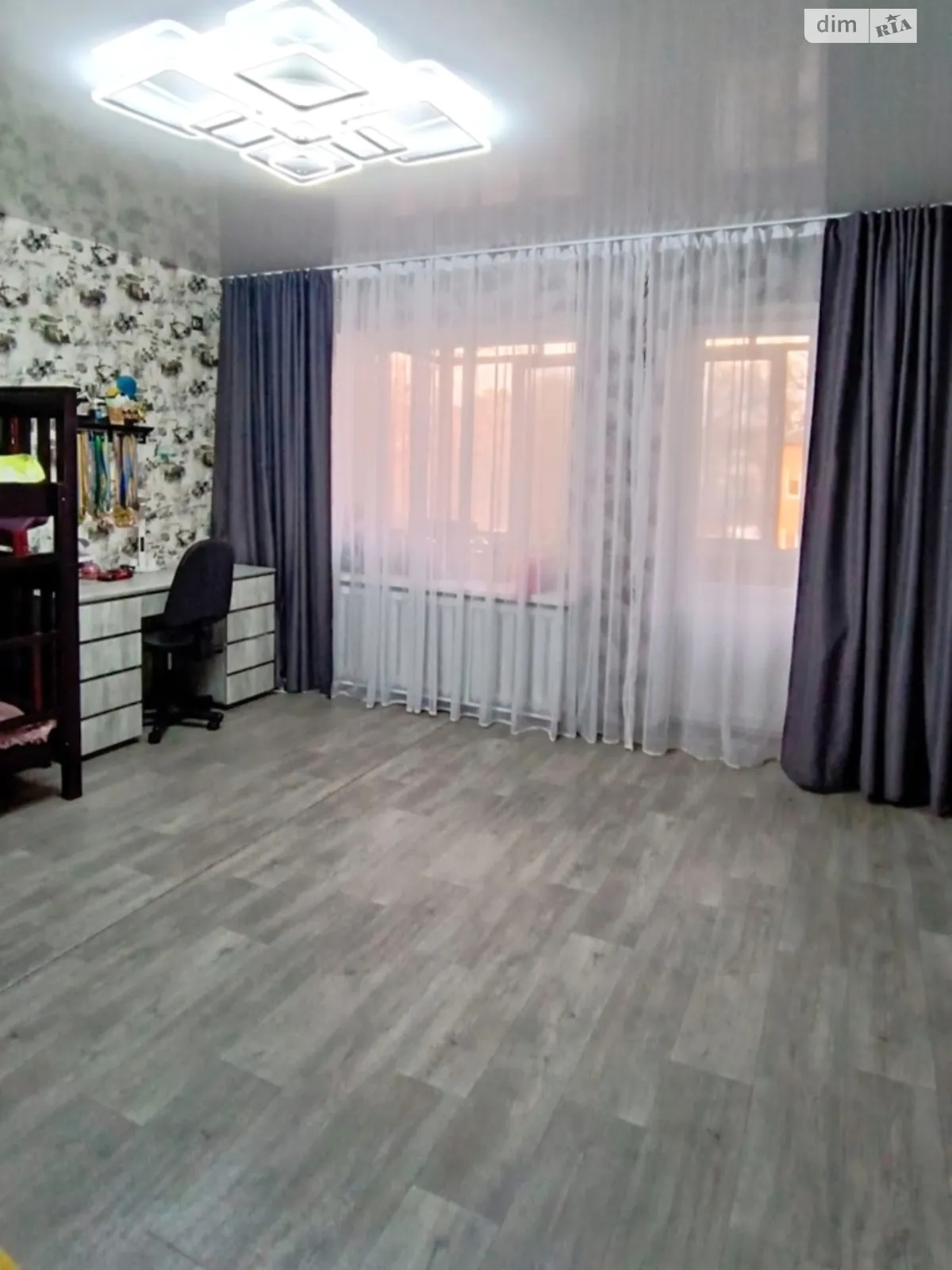 Продается 3-комнатная квартира 63.65 кв. м в Озерном, ул. Авиационная, 5 - фото 1