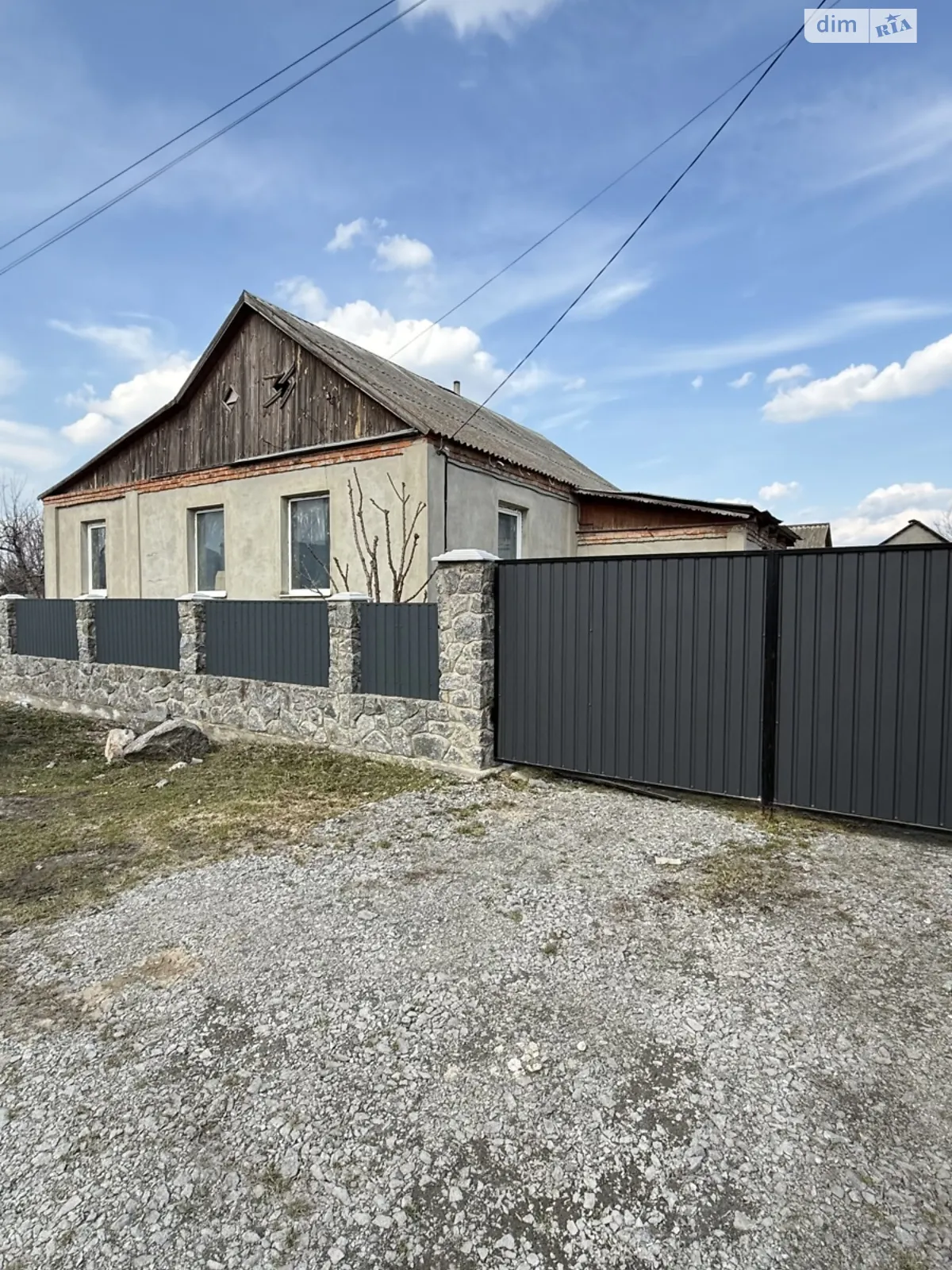 Продается одноэтажный дом 111 кв. м с гаражом, цена: 30000 $ - фото 1