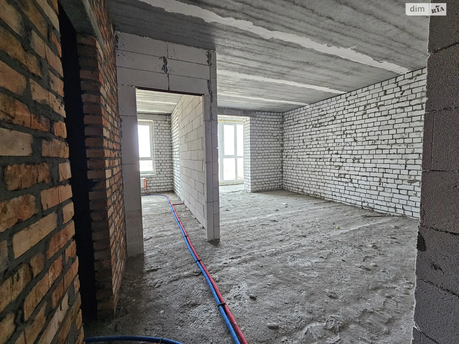 Продается 2-комнатная квартира 87 кв. м в Черкассах, цена: 69900 $ - фото 1