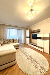 Довгострокова оренда квартири, Рівне, р‑н. Центр, Князя Володимира вулиця, буд. 27А