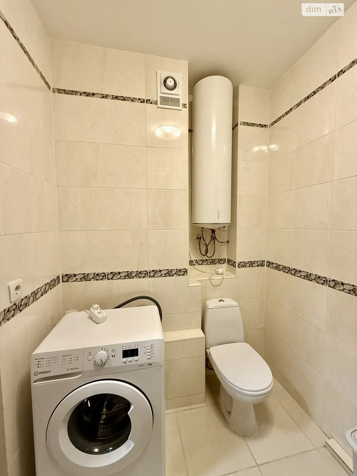 Продається 1-кімнатна квартира 43 кв. м у Києві, пров. Моторний, 11А - фото 1