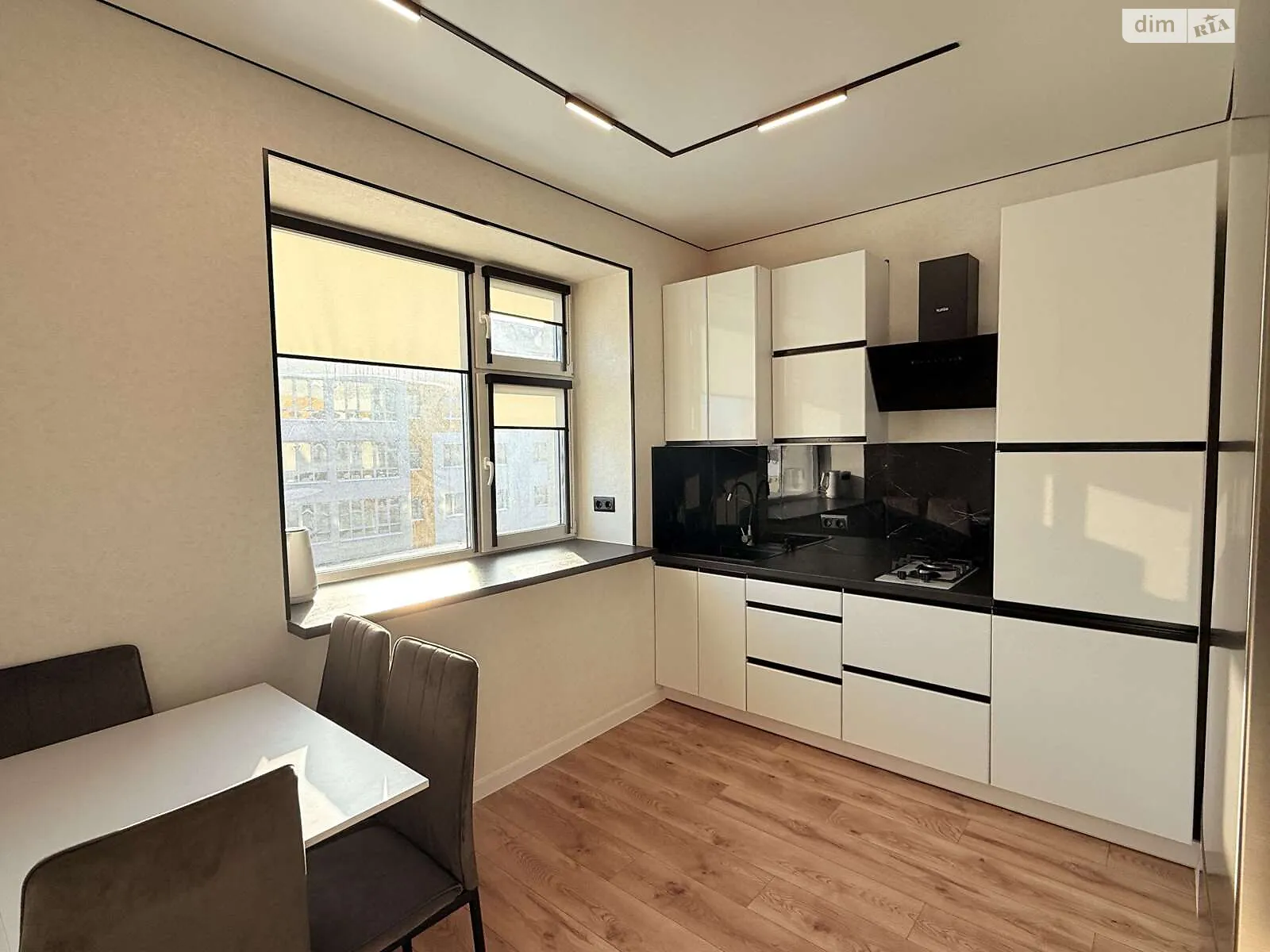Продается 1-комнатная квартира 43.3 кв. м в, цена: 69500 $ - фото 1