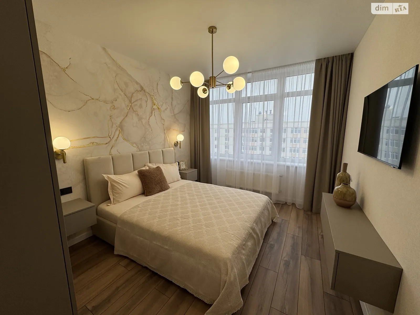 Продается 2-комнатная квартира 63 кв. м в Лиманке, ул. Жемчужная, 3А - фото 1