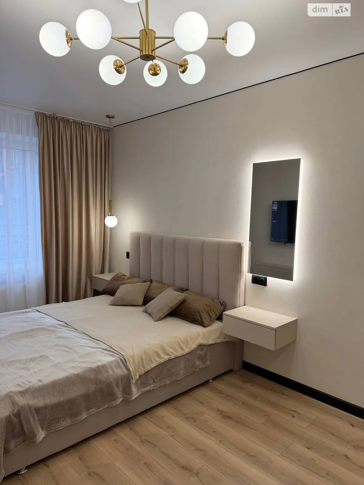 Продается 1-комнатная квартира 42 кв. м в, цена: 72000 $ - фото 1