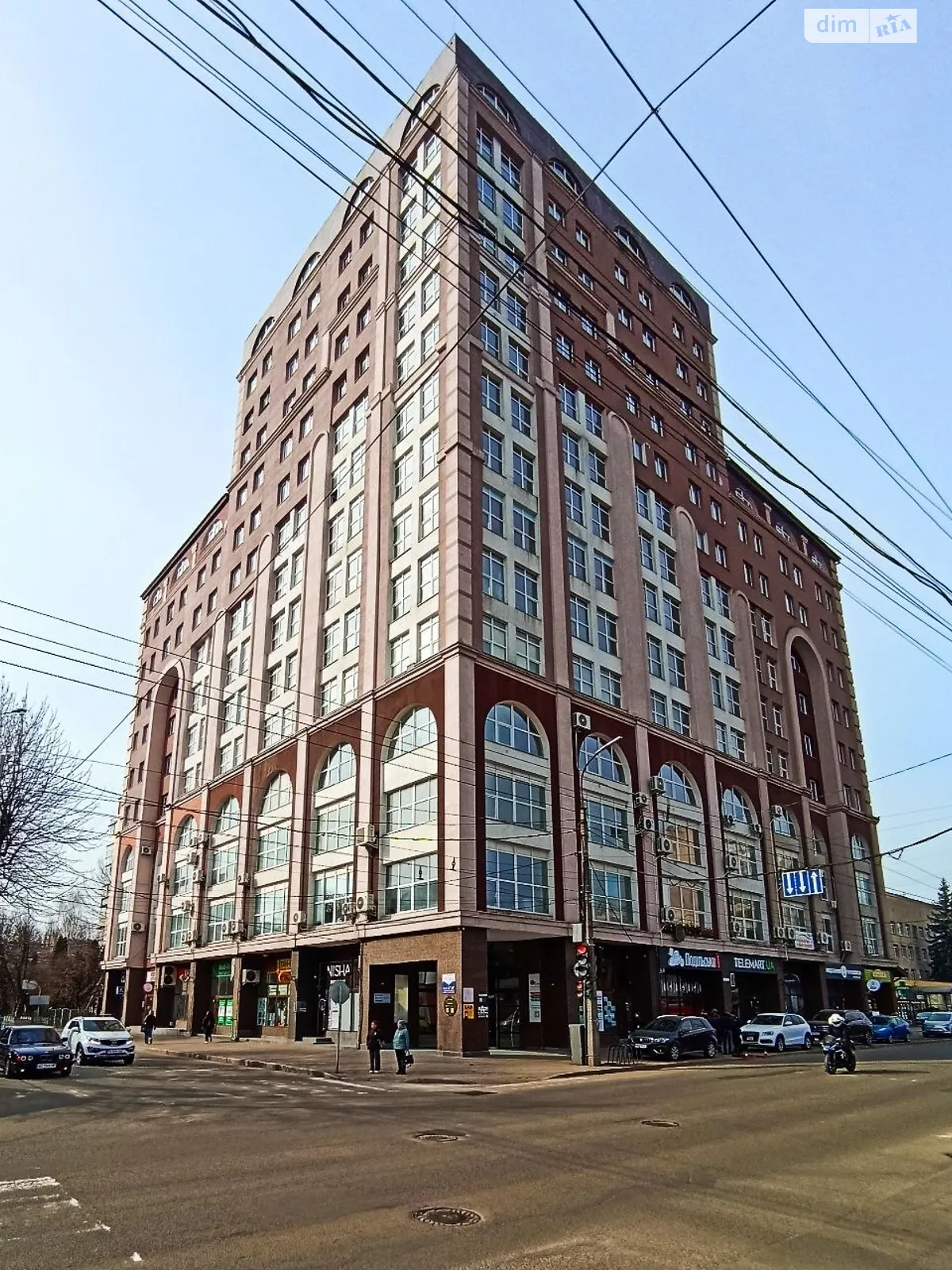 Сдается в аренду офис 21.1 кв. м в бизнес-центре, цена: 100 $ - фото 1