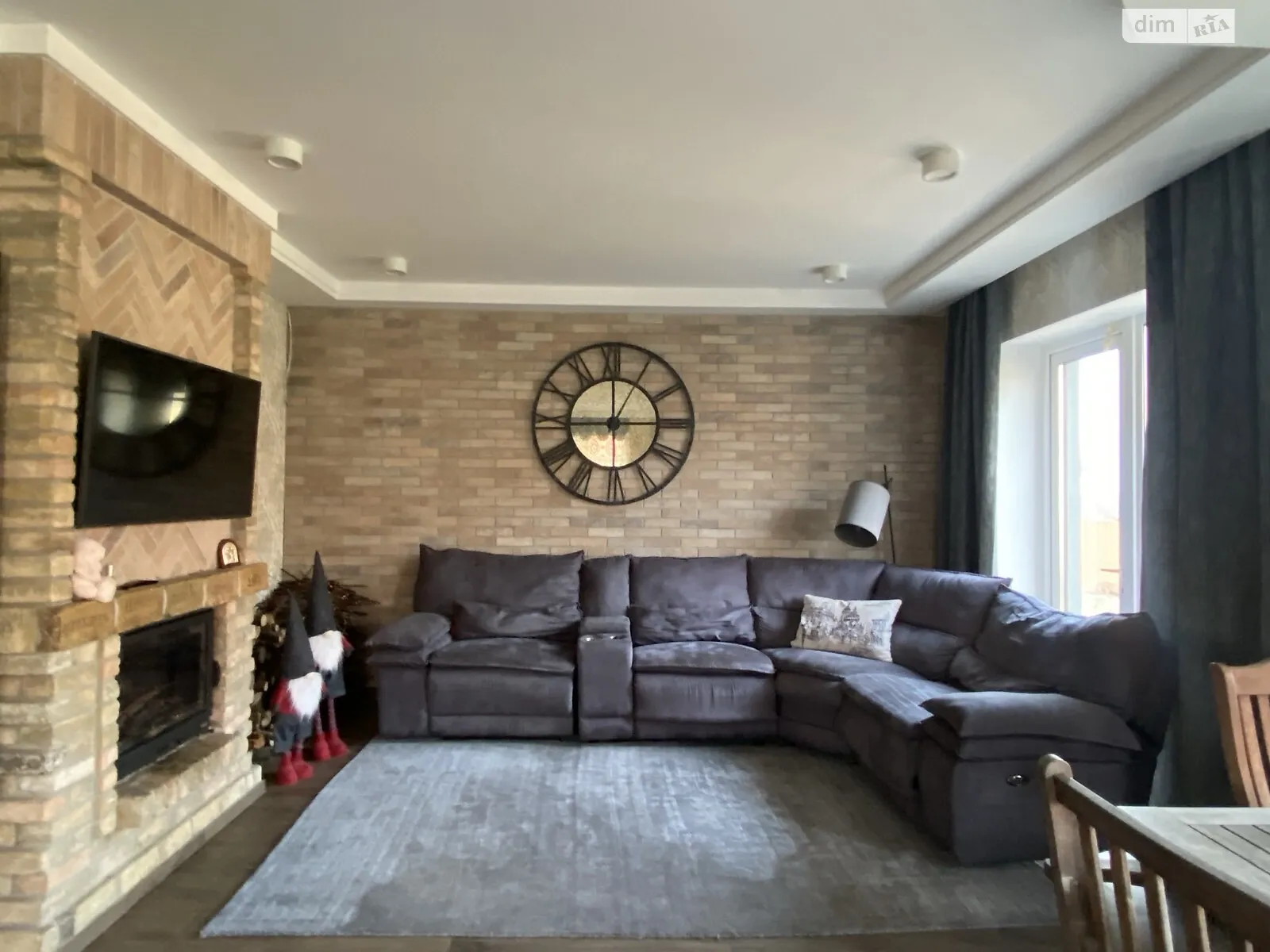 Продается дом на 2 этажа 219 кв. м с балконом, цена: 345000 $ - фото 1