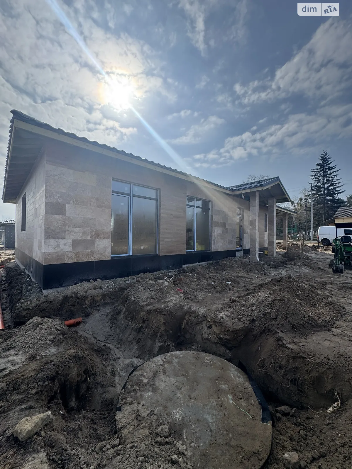 Продается одноэтажный дом 130 кв. м с мансардой, цена: 195000 $ - фото 1