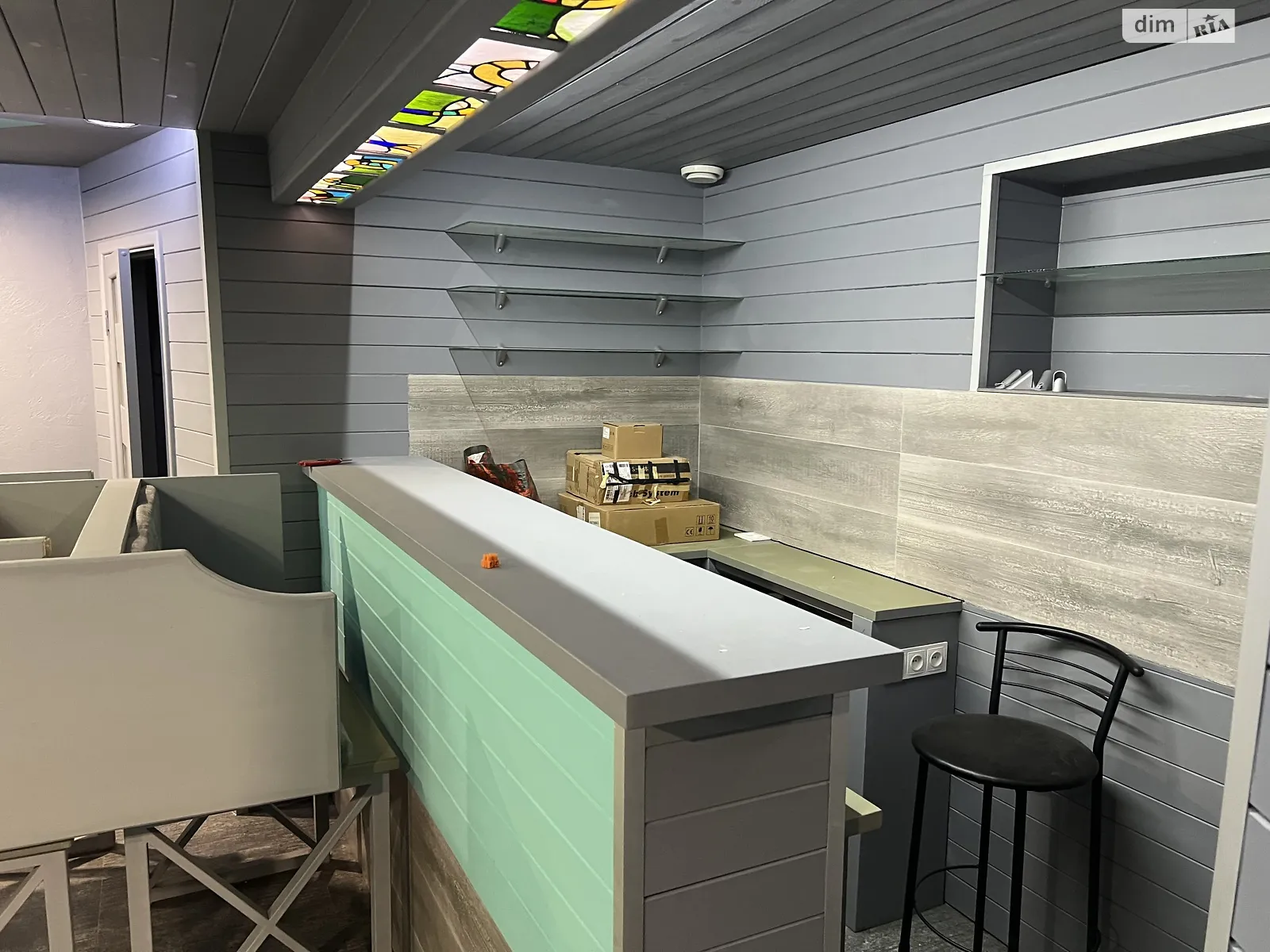 Сдается в аренду офис 80 кв. м в бизнес-центре, цена: 1000 $ - фото 1