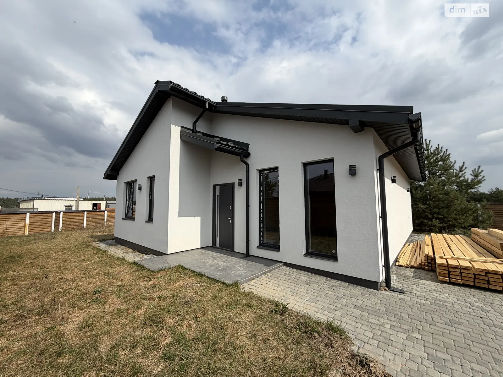 Продается одноэтажный дом 92 кв. м с садом, цена: 120000 $ - фото 1