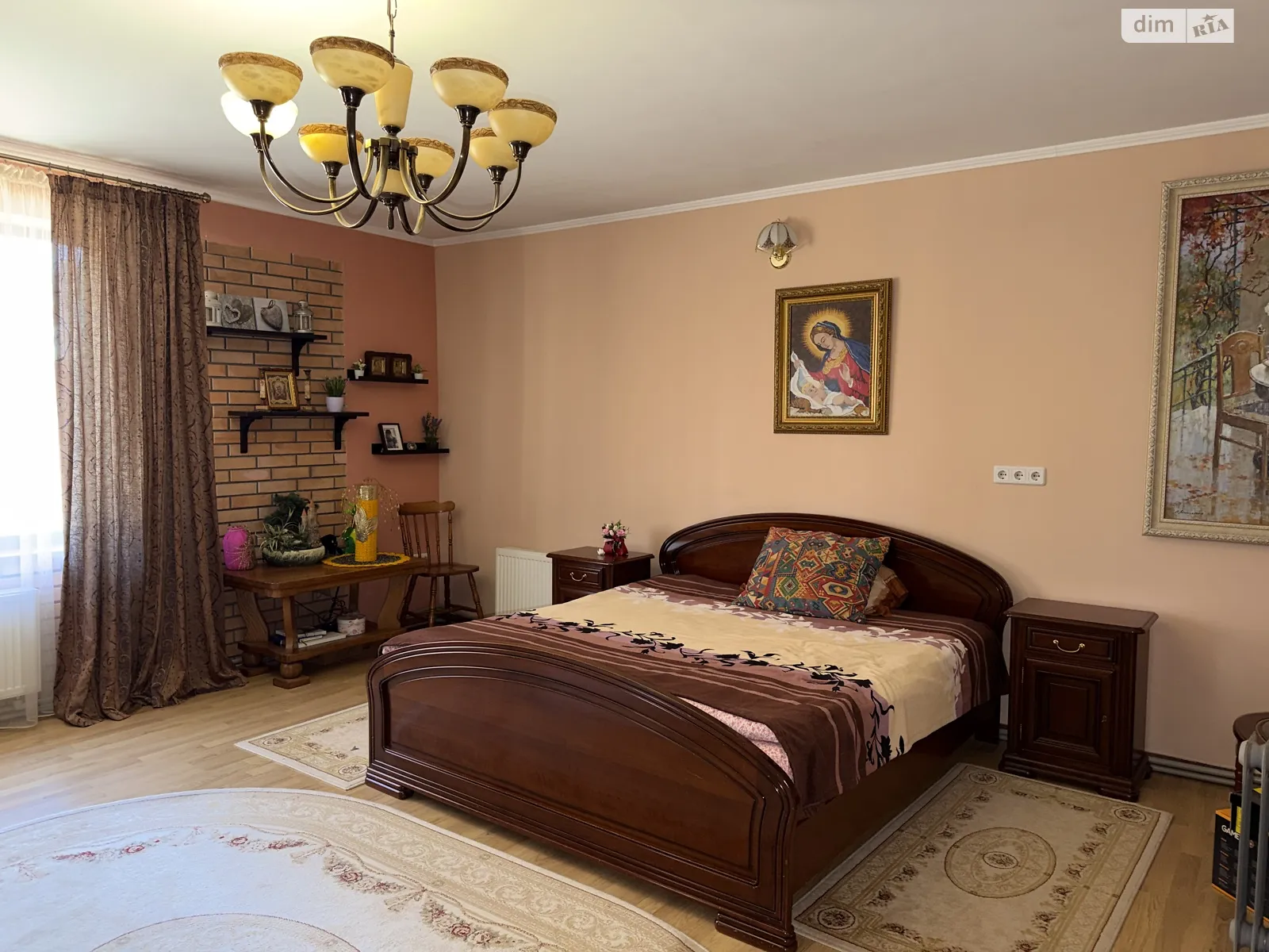 Сдается в аренду дом на 2 этажа 166.4 кв. м с балконом, цена: 800 € - фото 1