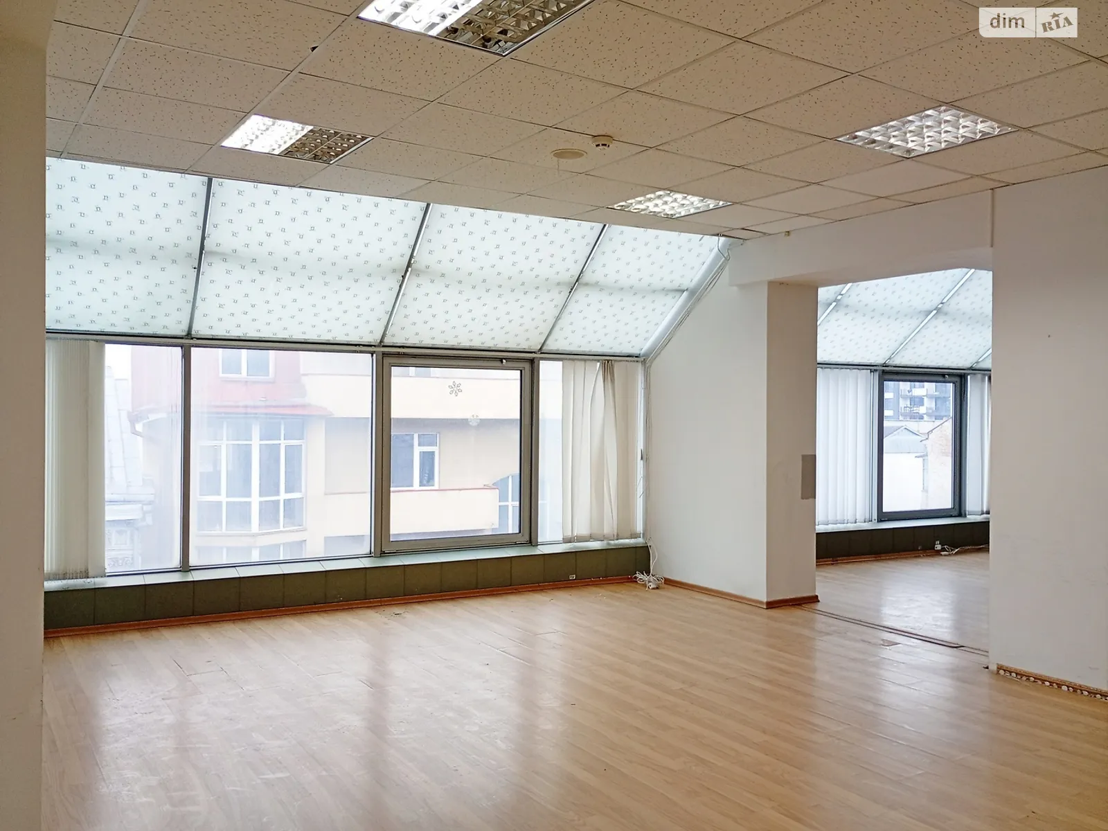 Здається в оренду офіс 76 кв. м в бізнес-центрі, цена: 38000 грн - фото 1