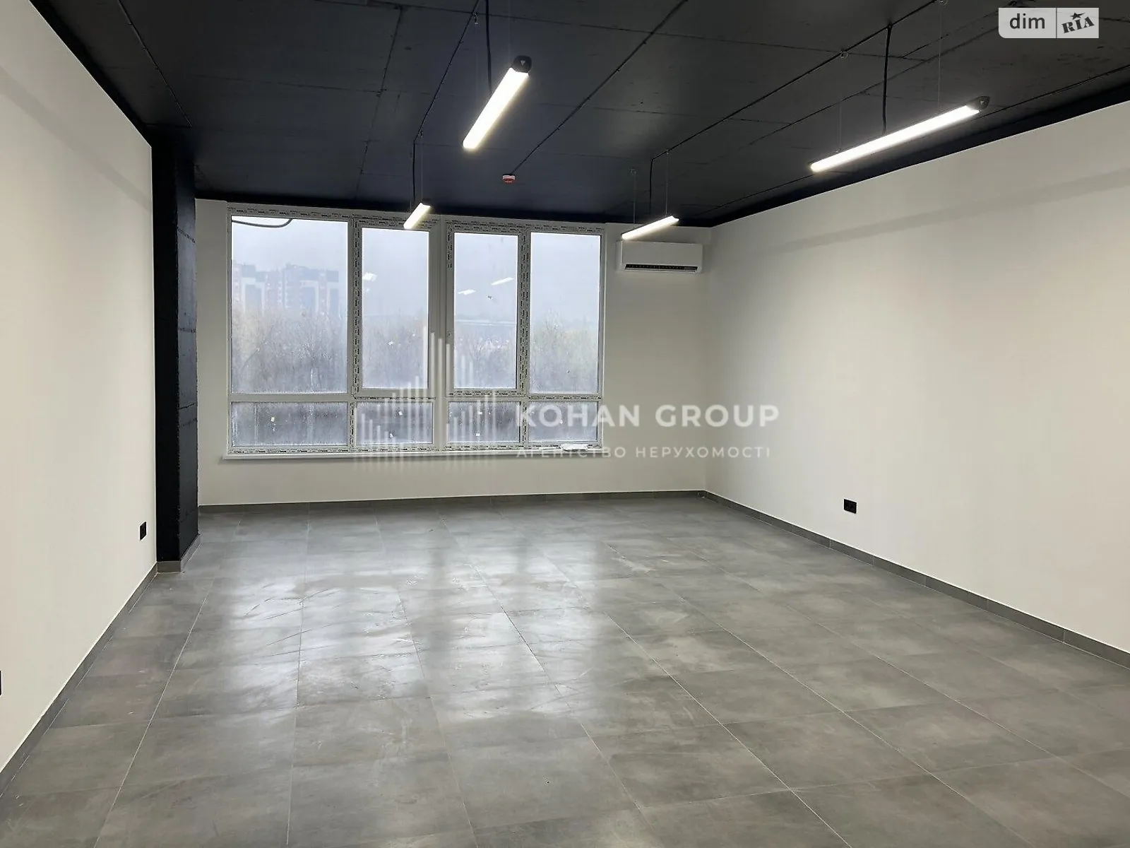 Сдается в аренду офис 43.3 кв. м в бизнес-центре, цена: 15155 грн - фото 1