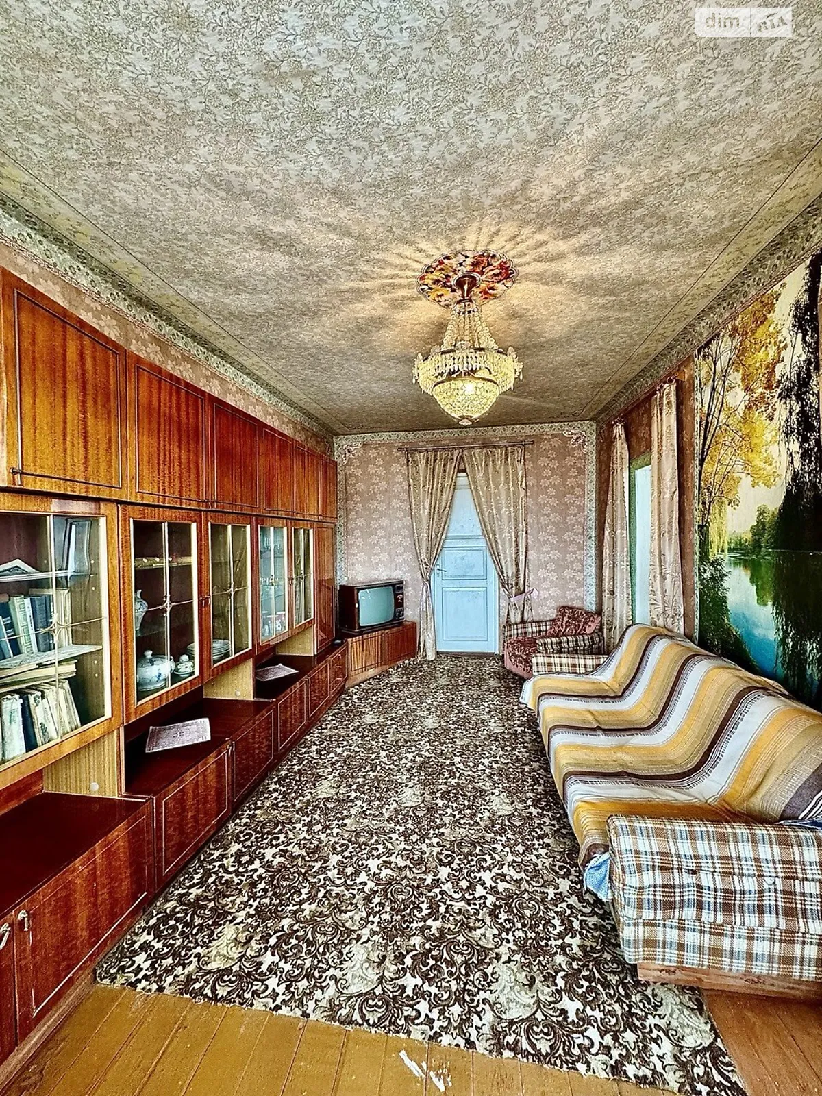 Продается 3-комнатная квартира 65 кв. м в Тульчине, ул. Желюка - фото 1