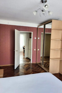 Сниму квартиру долгосрочно Киевской области