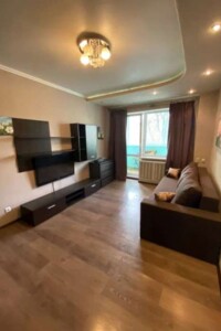 Сниму квартиру долгосрочно Киевской области