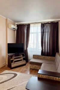 Сниму квартиру в Одессе долгосрочно