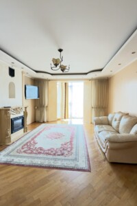 Долгосрочная аренда квартиры, Ивано-Франковск, р‑н. Центр, Коперника улица, дом 10