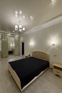 Сниму квартиру в Одессе долгосрочно