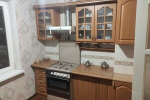 Сниму квартиру в Одессе долгосрочно