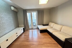 Сниму квартиру в Одессе долгосрочно